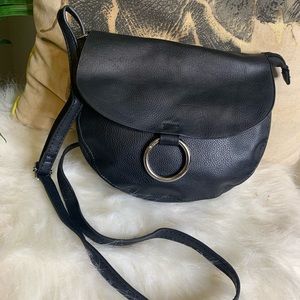 Black Cross Body Purse w/ Silver Hardware